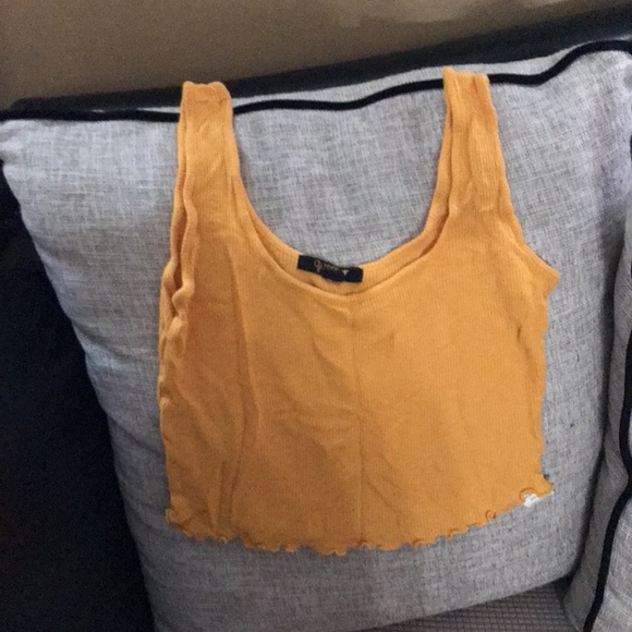 A lot blouses for someone is size S - Picture 4 of 6